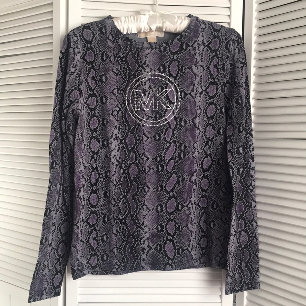 Soft and lightweight MK long sleeve shirt.